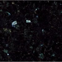 vacker-svart-granit-lyster